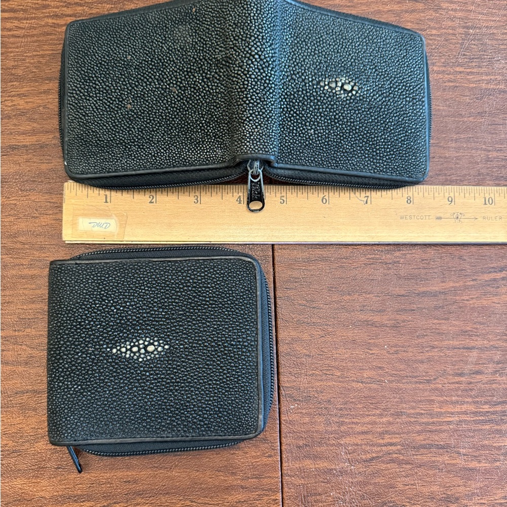 Elegant Black Stingray Leather Wallet—Vintage Shagreen! - Picture 9 of 9